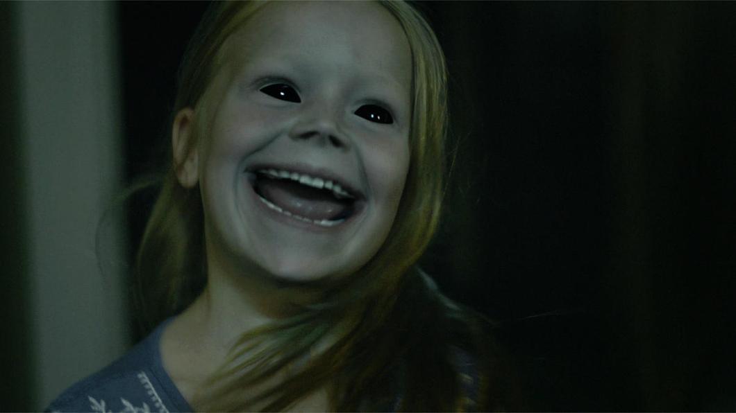 paranormal-witness-409-fireplace-witchery-2015-images